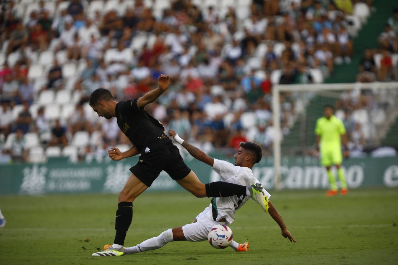 Las mejores imágenes del I Trofeo Puertas de Córdoba, disputado entre el Córdoba CF y el Cádiz CF