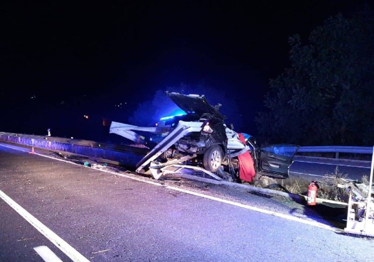 Esto en el que ha quedado el vehículo después del accidente