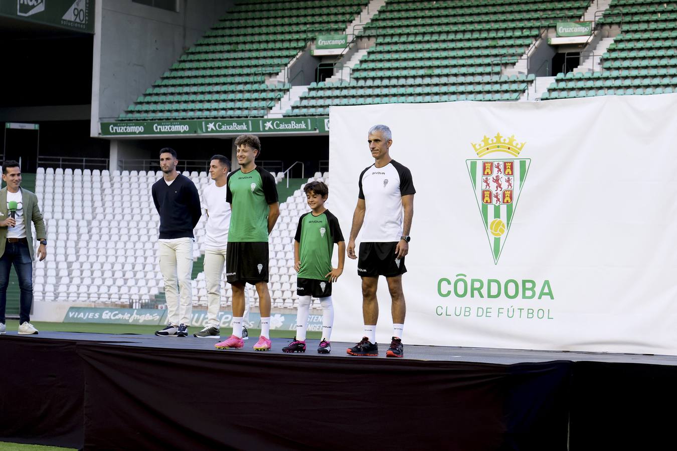 Así son las camisetas y equipaciones del Córdoba CF para la temporada 2023-2024: fotos, diseño y detalles