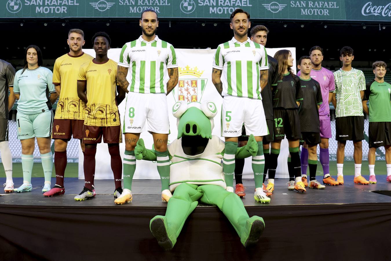 Así son las camisetas y equipaciones del Córdoba CF para la temporada 2023-2024: fotos, diseño y detalles