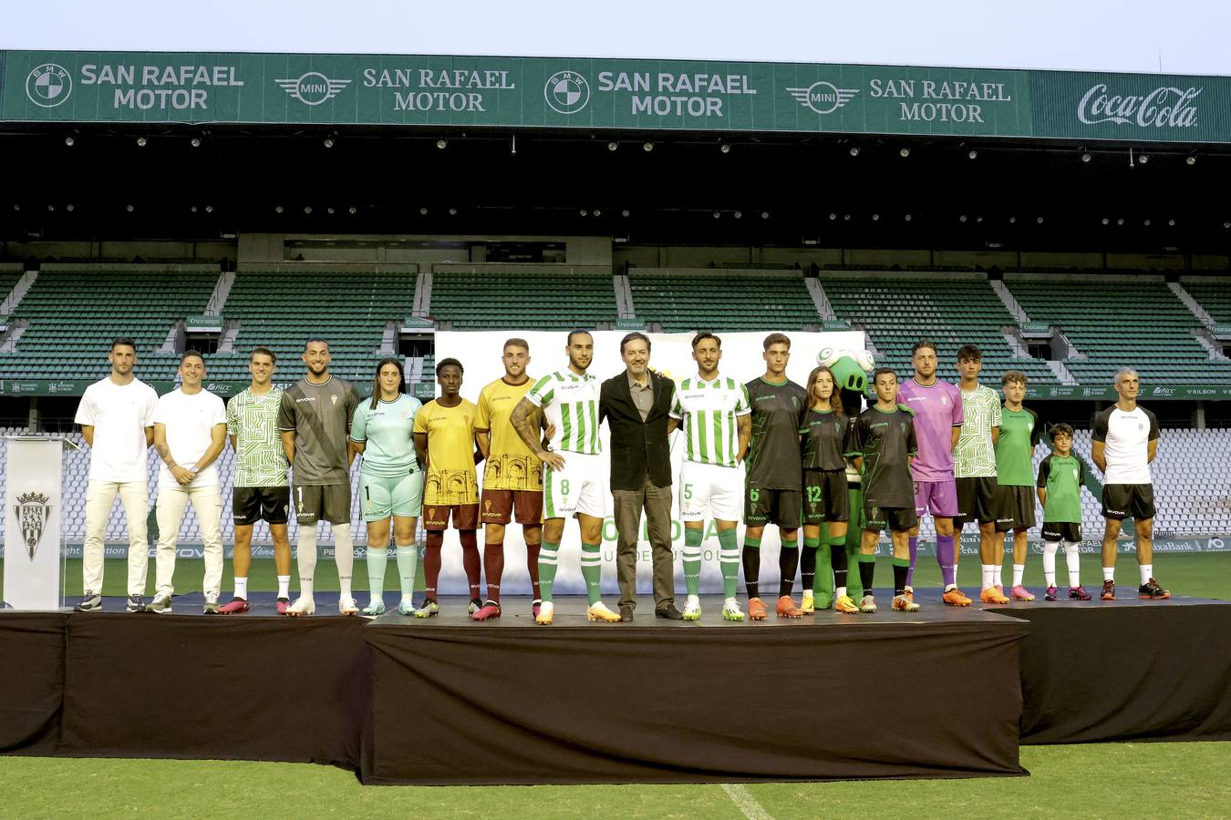 Así son las camisetas y equipaciones del Córdoba CF para la temporada 2023-2024: fotos, diseño y detalles