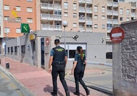 Descubren dos puntos de venta de droga en Torrevieja por estar muy cerca entre sí: los cuatro detenidos ya están en prisión