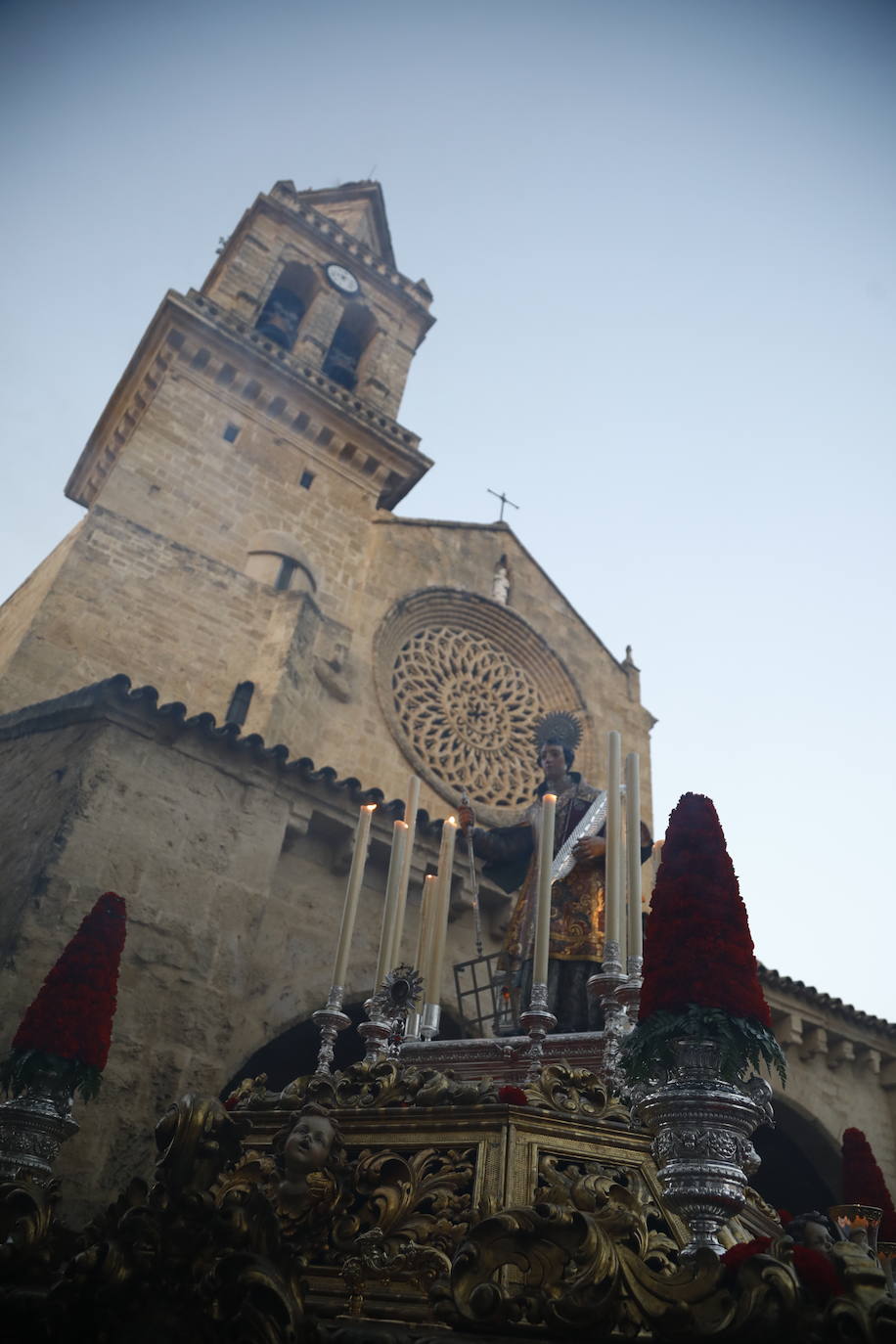 La procesión de San Lorenzo mártir en Córdoba, en imágenes