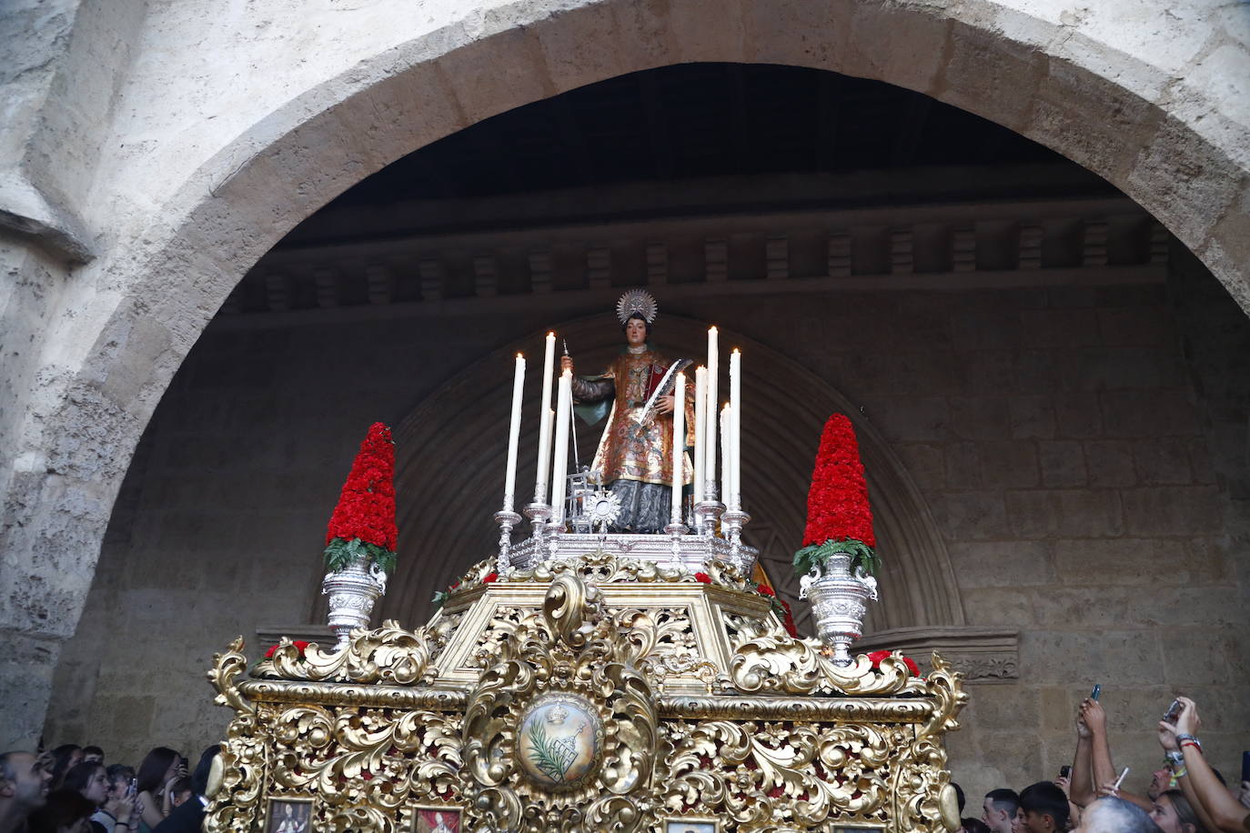 La procesión de San Lorenzo mártir en Córdoba, en imágenes