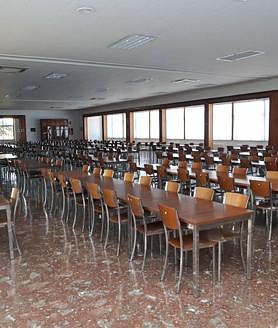 Imagen secundaria 2 - Margarita Robles durante la visita a las instalaciónes