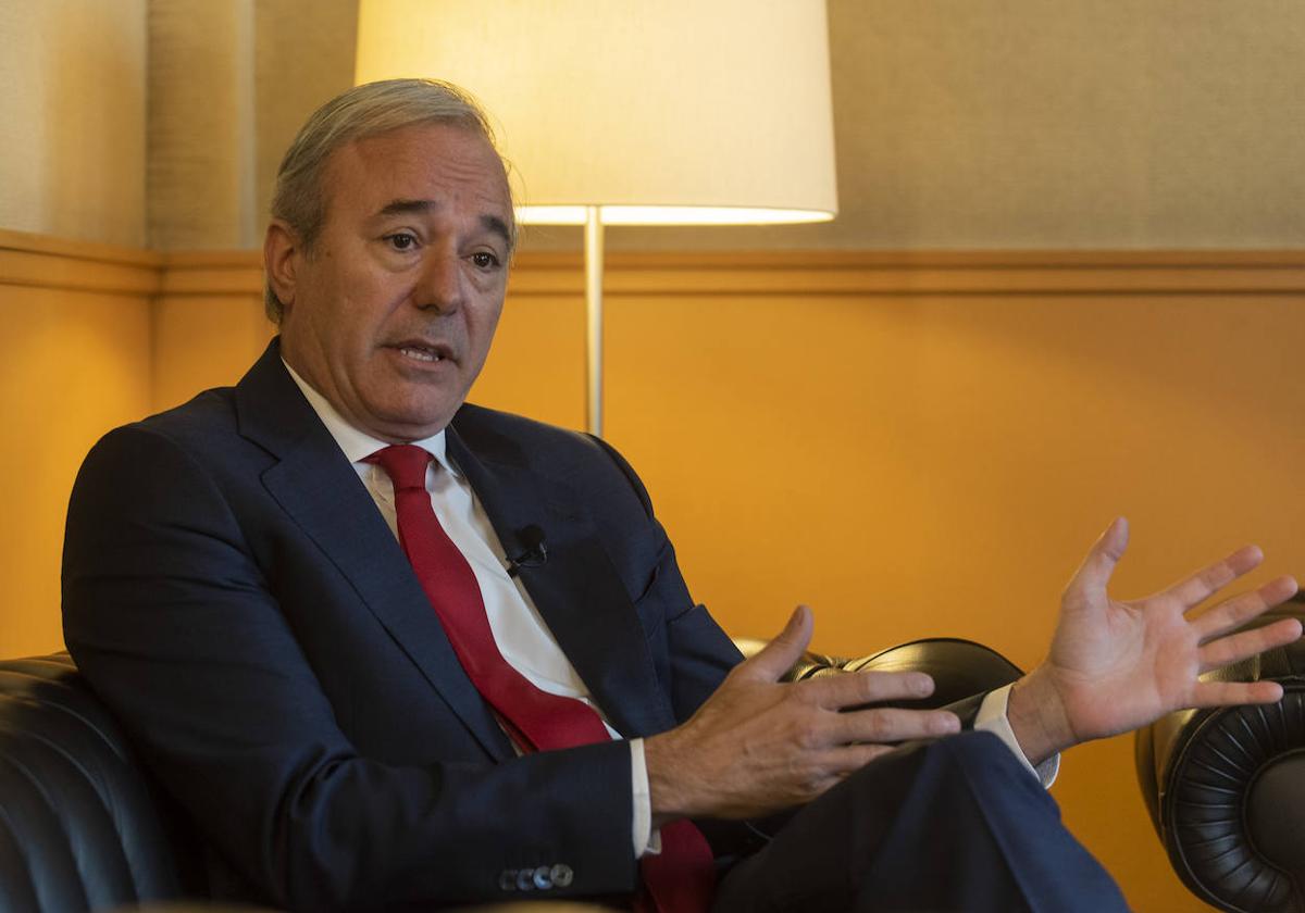 Jorge Azcón, nuevo presidente de Aragón, durante la entrevista con ABC