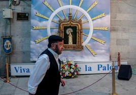 La Latina se engalana para celebrar el fervor madrileño por la Virgen de la Paloma