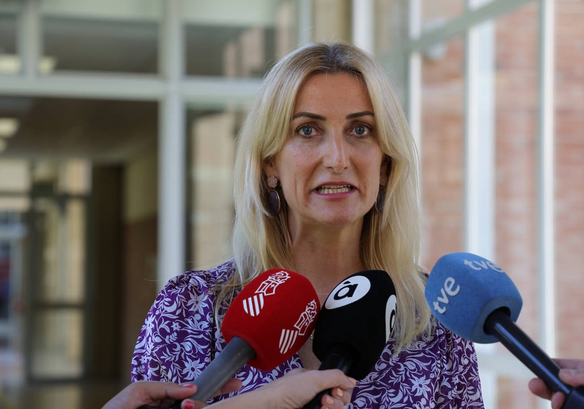 Imagen de la directora general de Personal Docente, Sonia Sancho