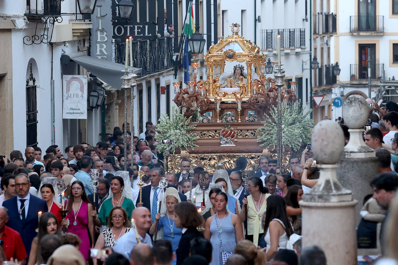La procesión de la Virgen de Acá de Córdoba, en imágenes
