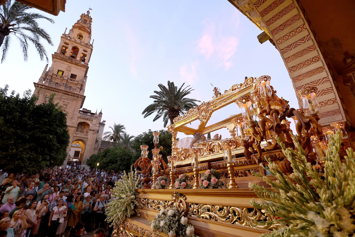 La procesión de la Virgen de Acá de Córdoba, en imágenes