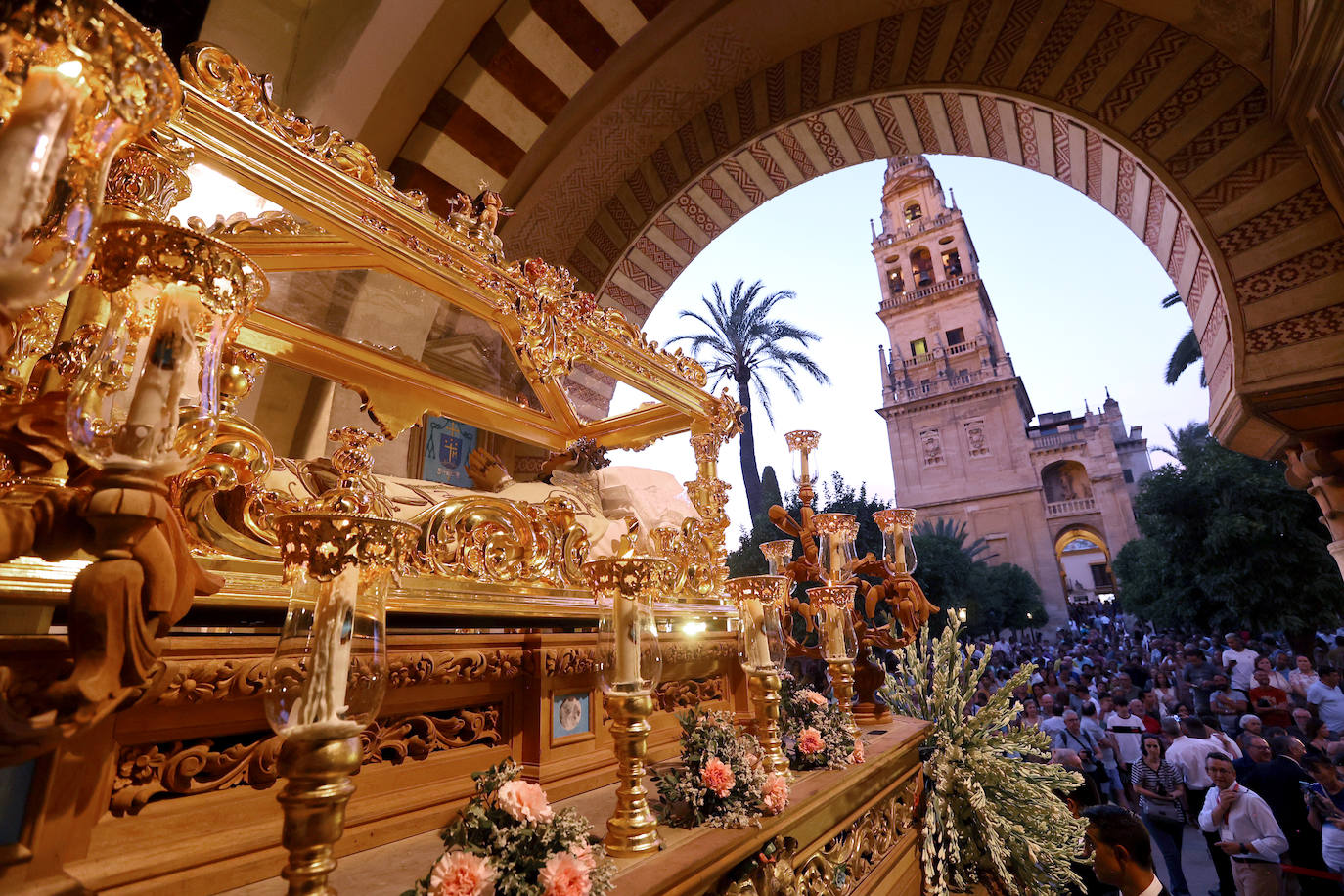 La procesión de la Virgen de Acá de Córdoba, en imágenes