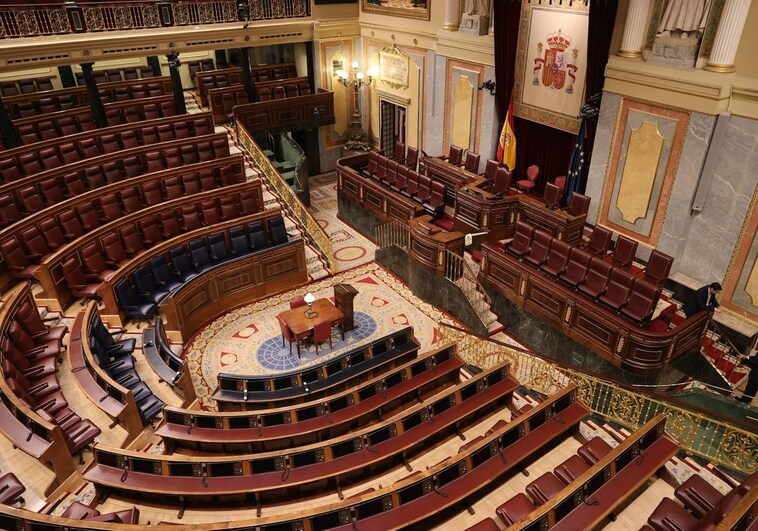 Vista del hemiciclo vacío del Congreso, el 30 de mayo, con las Cortes ya disueltas por el adelanto electoral anunciado la víspera por Sánchez