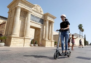 El Ayuntamiento de Córdoba da un breve periodo de gracia en las multas por el seguro de patinetes