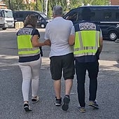 Detenido un hombre de 60 años por vender títulos universitarios falsos con la firma de rectores y secretarios