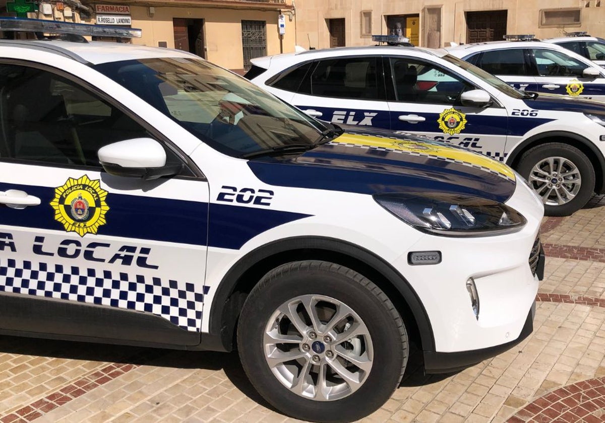 La Policía sorprende a un traficante en pleno pase de cocaína a otro hombre  en Elche