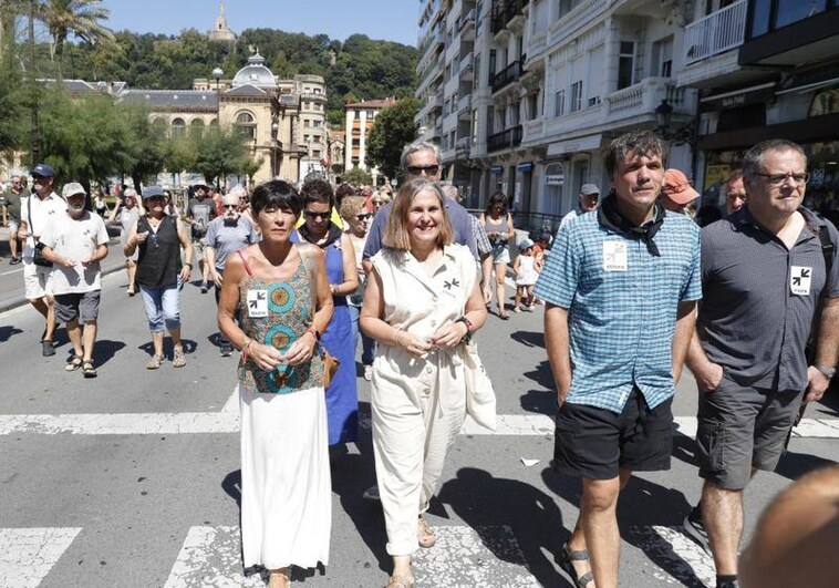 La líder de EH Bildu en Guipúzcoa, Maddalen Iriarte, en una manifestación este sábado en San Sebastián para exigir la 