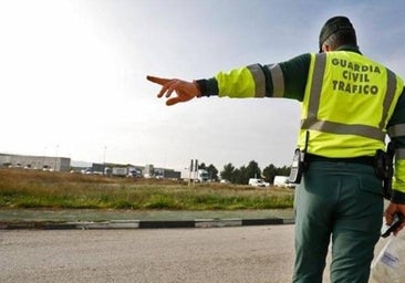 Sorprendido en carretera un niño de 15 años al volante al que su padre enseñaba a conducir
