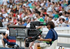 Dónde ver Córdoba CF - Ibiza: canal de TV y streaming online del partido de Primera RFEF 2023-2024
