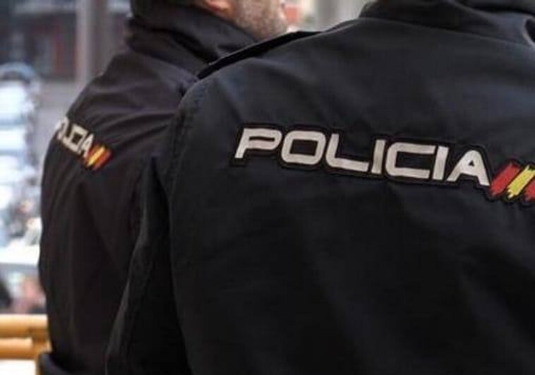 Detenido un hombre de 37 años por presuntamente besar en los labios a una niña de 14 años