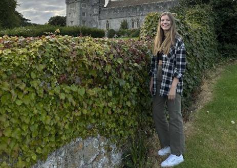 Imagen secundaria 1 - La Infanta Sofía, a su llegada al UWC Atlantic College of Wales