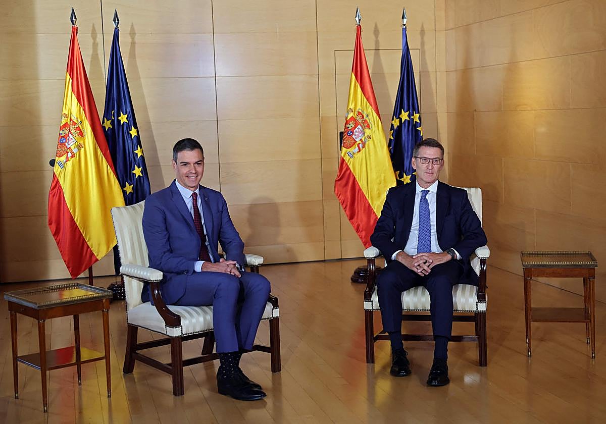 Formación de Gobierno, en directo: pactos de investidura y última hora de Sánchez, Feijóo, PP y PSOE hoy