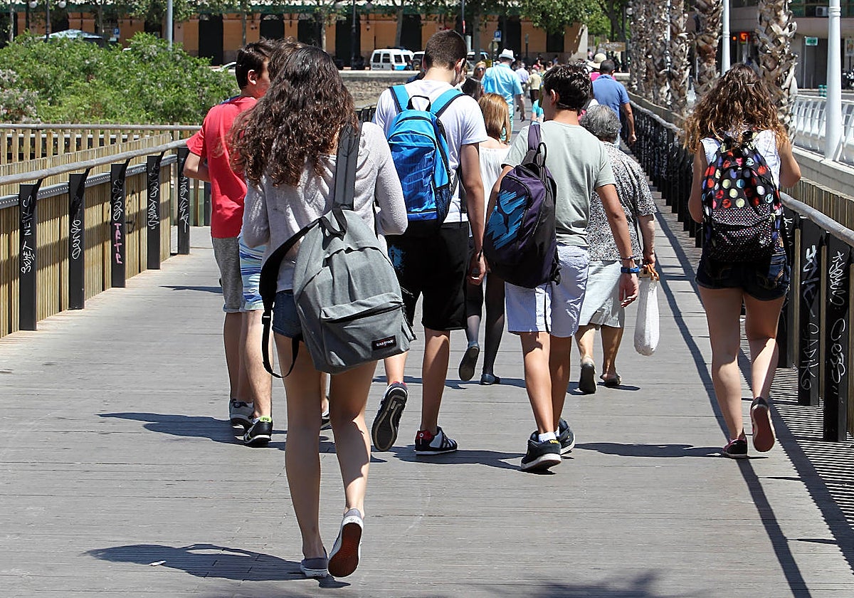 Imagen de archivo de estudiantes en Valencia