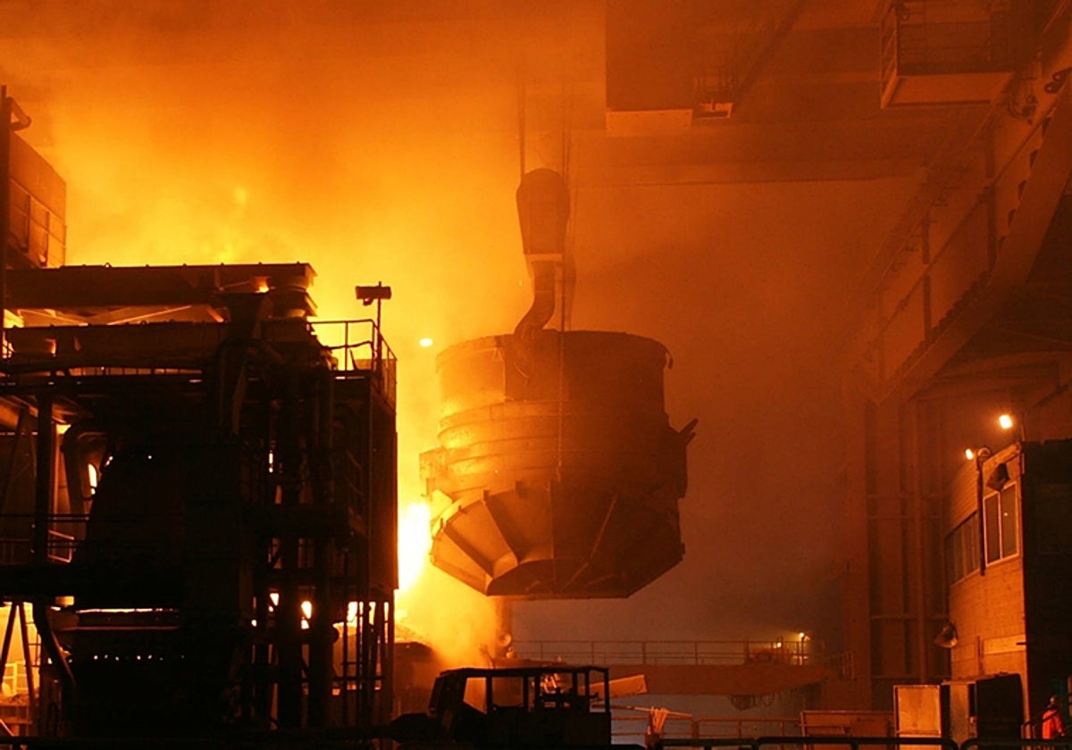 Interior de una de las plantas de Celsa
