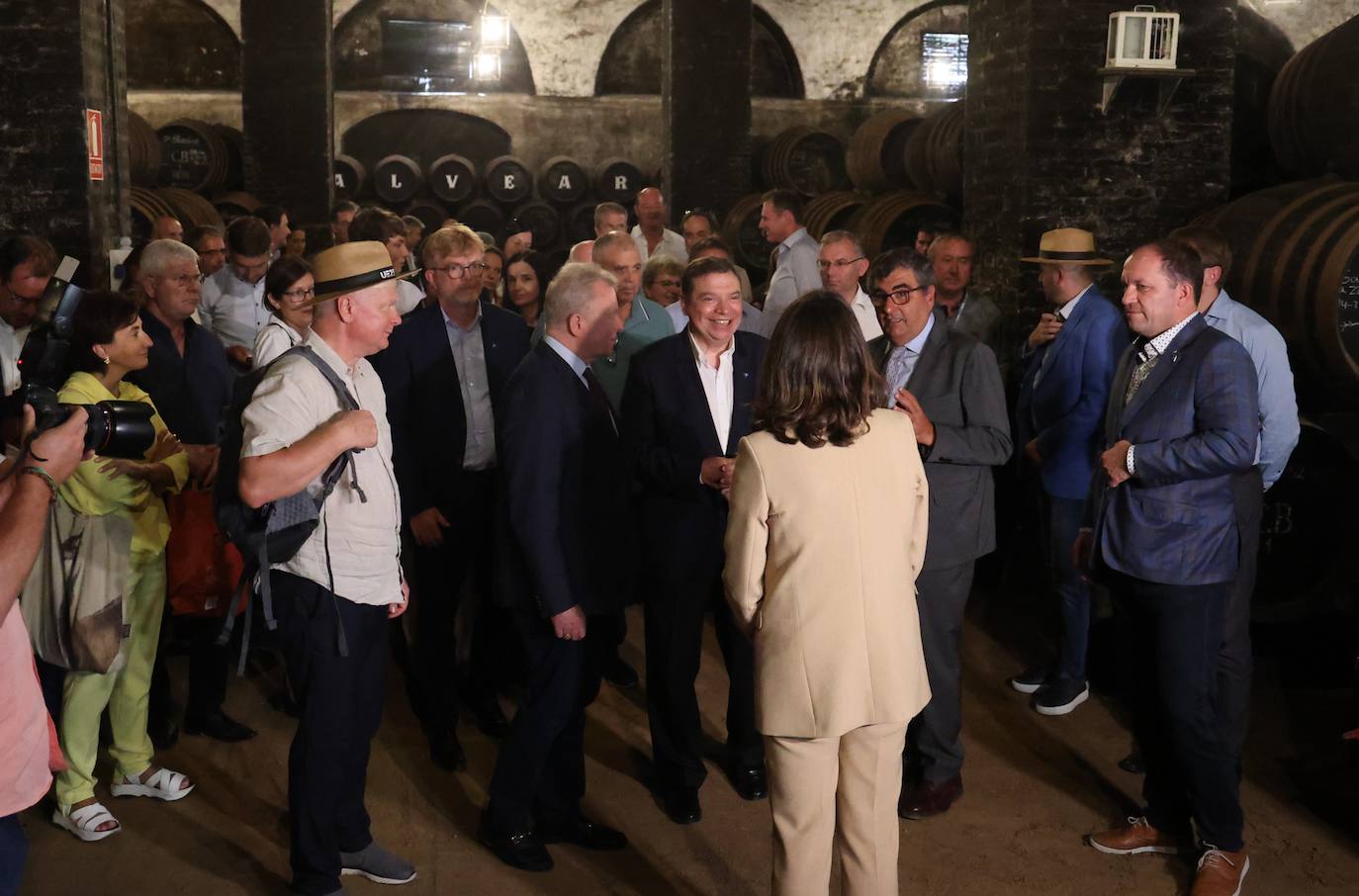 La visita de los ministros de Agricultura de la UE a Bodegas Alvear de Montilla