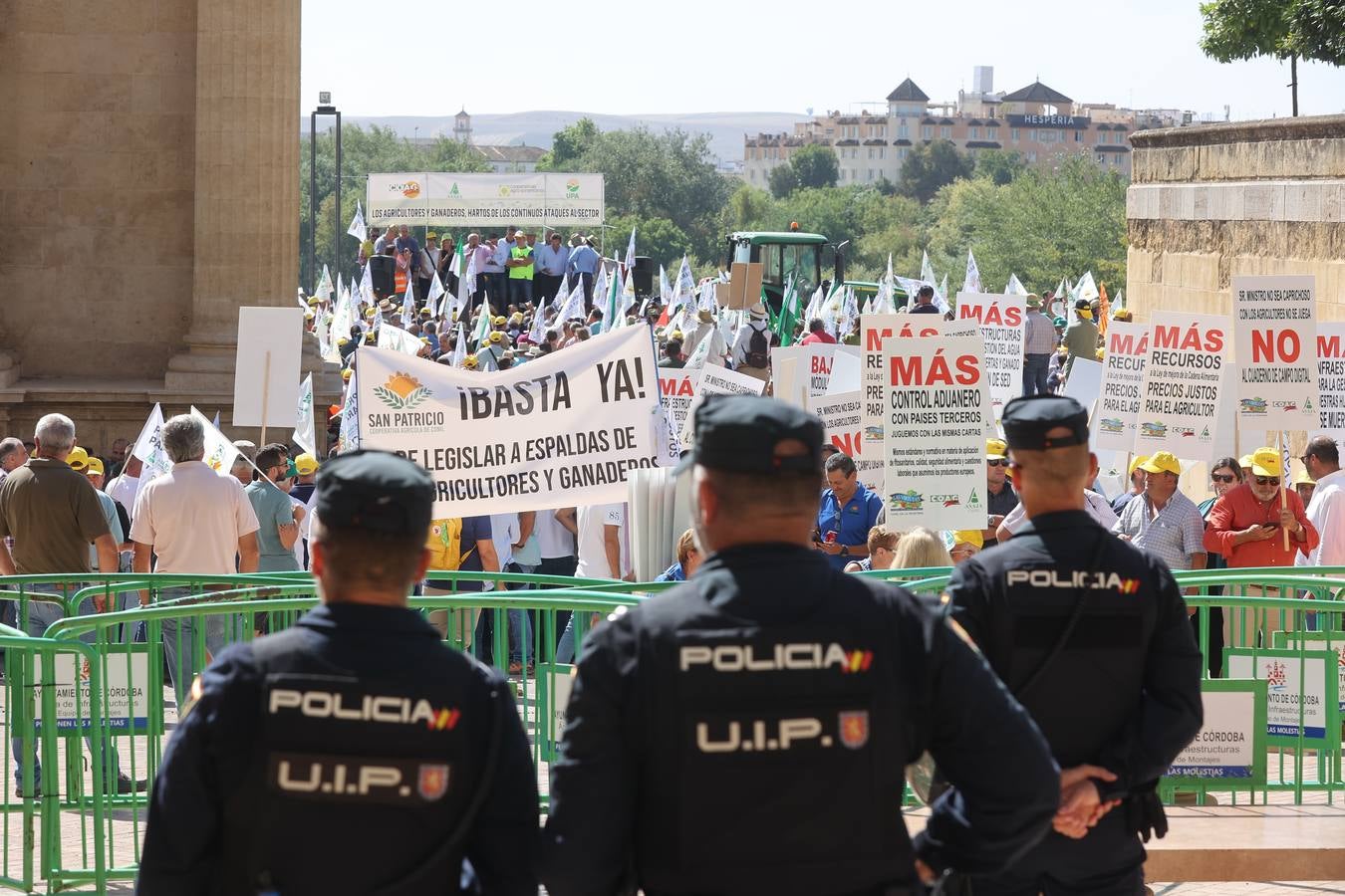 Fotos: El campo estalla en Córdoba frente a los ministros de la UE