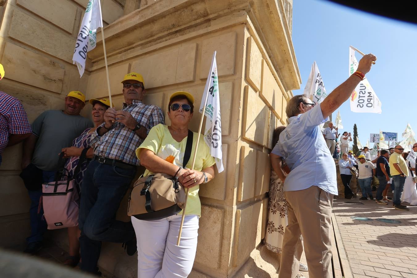 Fotos: El campo estalla en Córdoba frente a los ministros de la UE