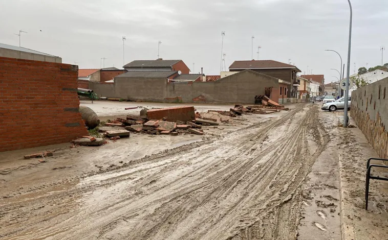 Imagen principal - La riada ha dejado su huella en Villaluenga de la Sagra