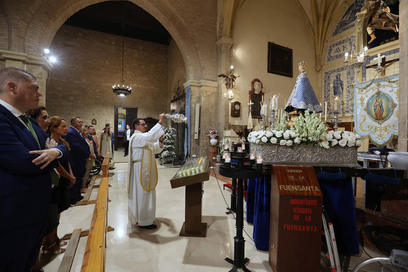 Fotos: La Virgen de la Fuensanta, entre ríos de juventud cofrade a la Catedral