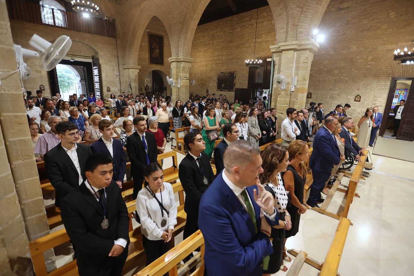 Fotos: La Virgen de la Fuensanta, entre ríos de juventud cofrade a la Catedral