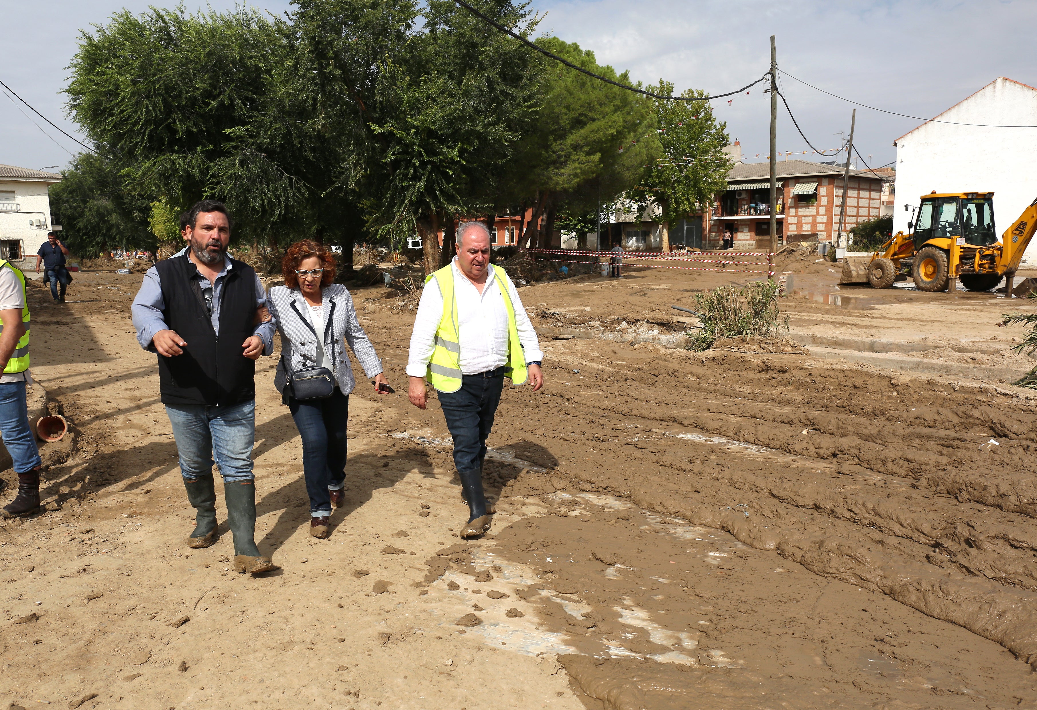 Las imágenes de un pueblo que se ha quedado hasta sin plaza por la DANA