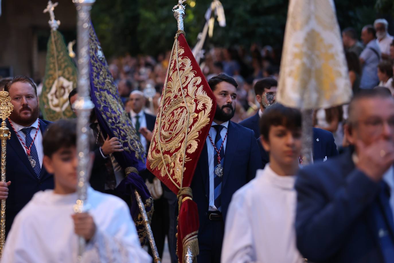 Fotos: La solemne misa y la procesión de la Fuensanta en Córdoba
