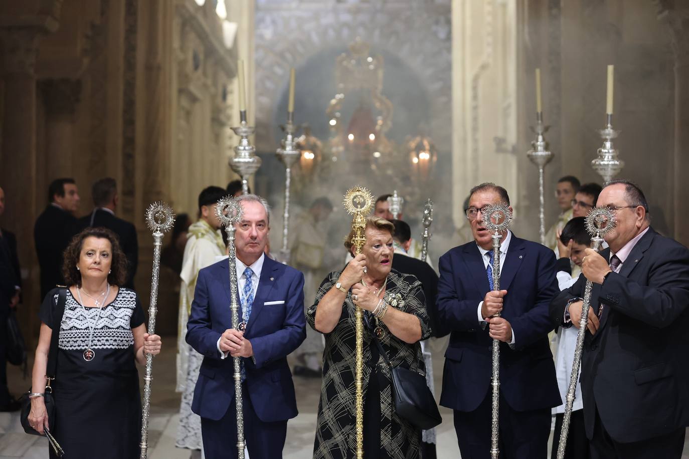 Fotos: La solemne misa y la procesión de la Fuensanta en Córdoba