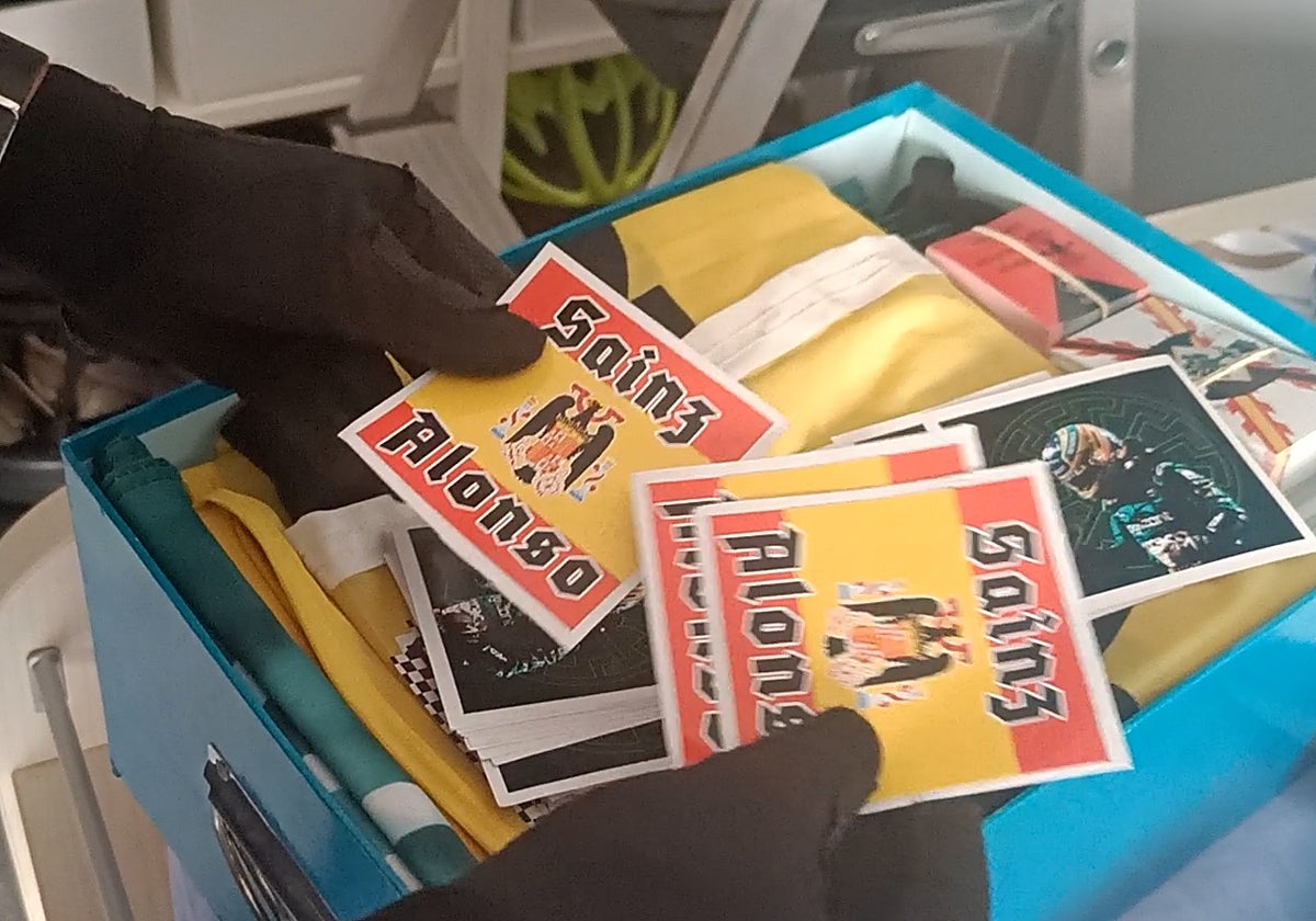 Material que tenía el detenido en su casa