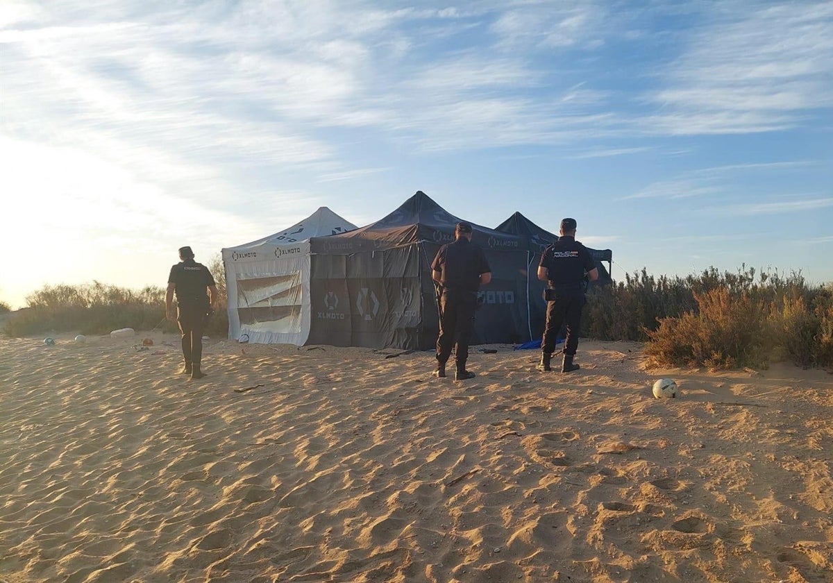 Imagen de la intervención policial en 'Flecha del Rompido'