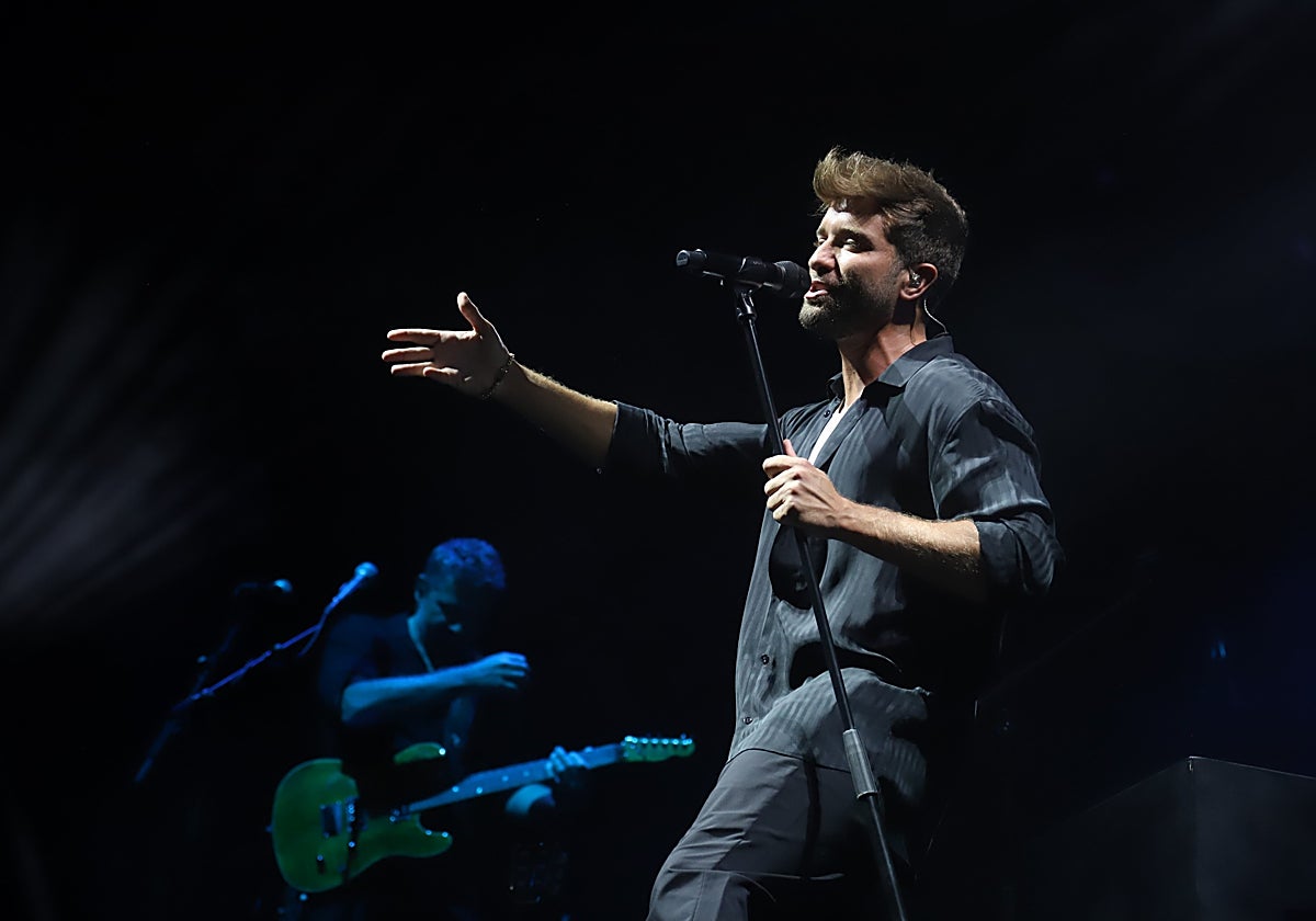 El artista, durante su actuación