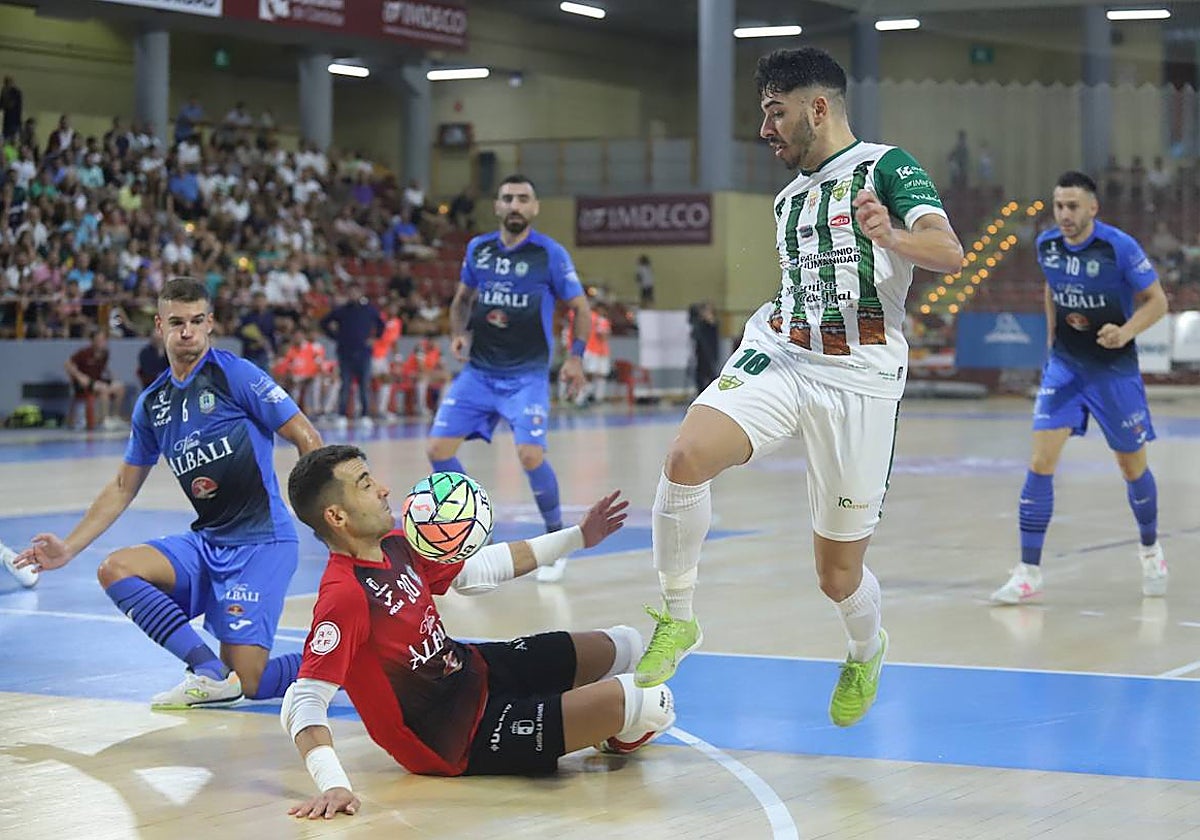 Lucas Perin durante un partido del Córdoba Patrimonio de la Humanidad