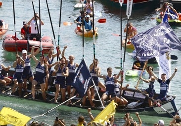 Críticas a Otegi por aplaudir la dedicatoria a los presos de ETA de un remero