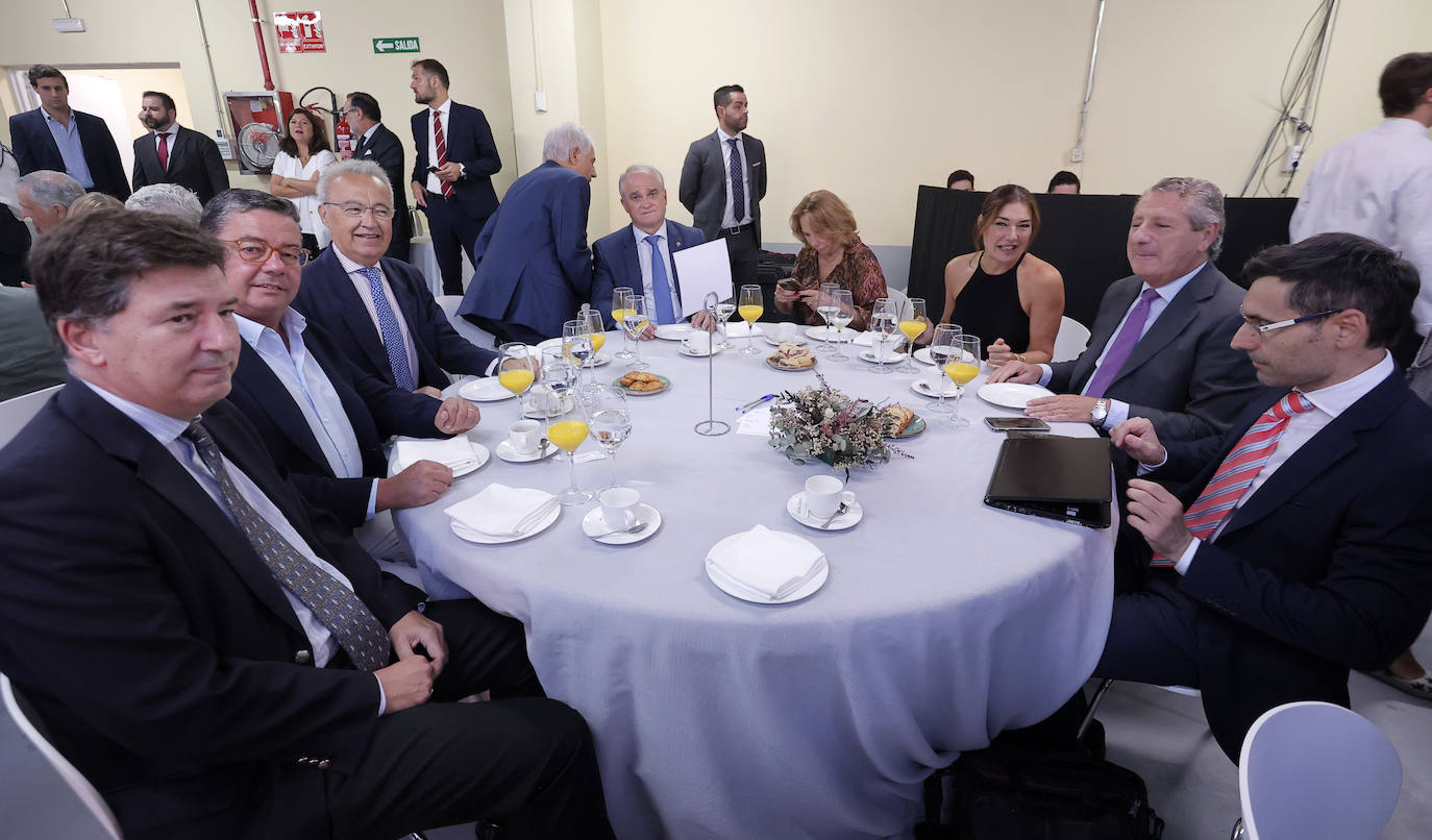 Eduardo Osborne, Gabriel Cabello, Pablo Gutiérrez, Antonio Mingorance, Pilar serrano, Raquel Revuelta, Jesús Maza y Antonio R. Vega