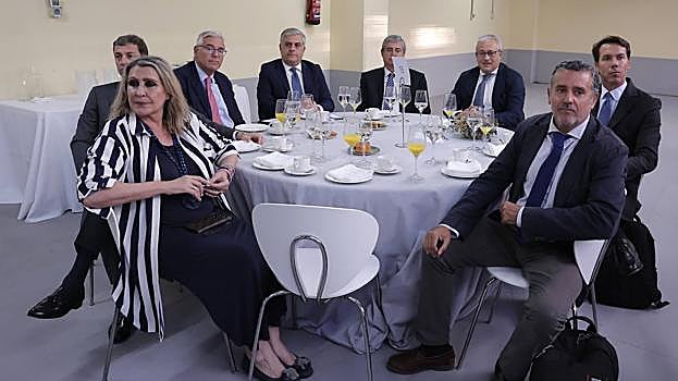 Isabel Arribas, Manuel Diaz, José Manuel García, Antonio Zafra, Francisco Reifs, Damián Cabrera, Gonzalo Ortiz y Álvaro Ales