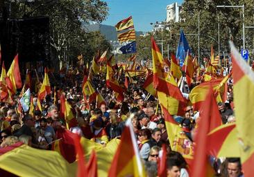 El constitucionalismo catalán se activa contra la amnistía