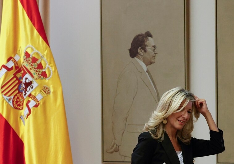 Yolanda Díaz, este miércoles en la Sala de lo Constitucional del Congreso, ante el retraso de Gregorio Peces Barba