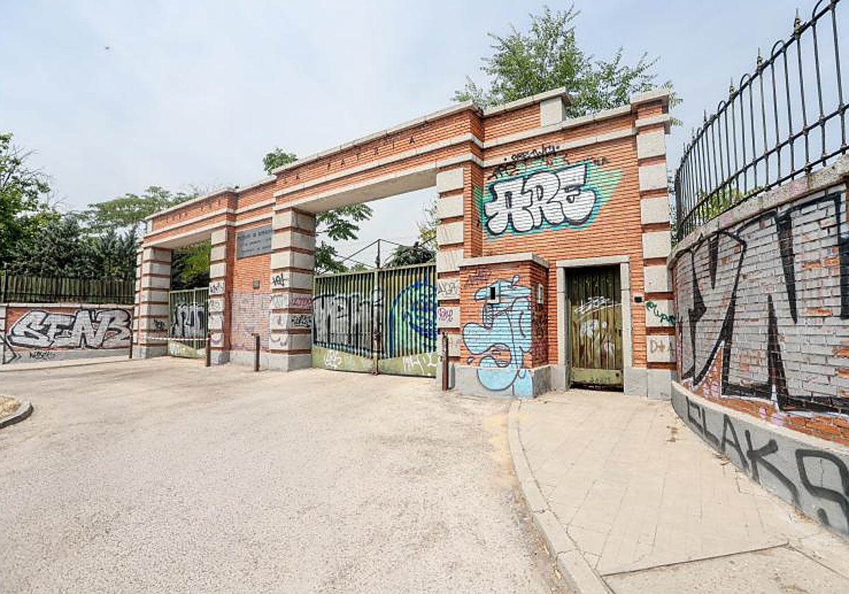 Una de las construcciones militares abandonadas que entran en la Operación Campamento