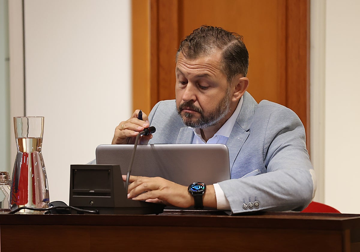 David Dorado en uno de sus últimos Plenos en el Ayuntamiento de Córdoa en el Grupo de No Adscritos