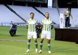 El Córdoba CF recibe por fin las nuevas camisetas de Givova que estranará ante el Linares