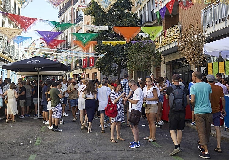 Los Presupuestos de las Entidades Locales, proporcionan detalles exhaustivos sobre la cantidad de dinero destinado a la celebración de las fiestas locales