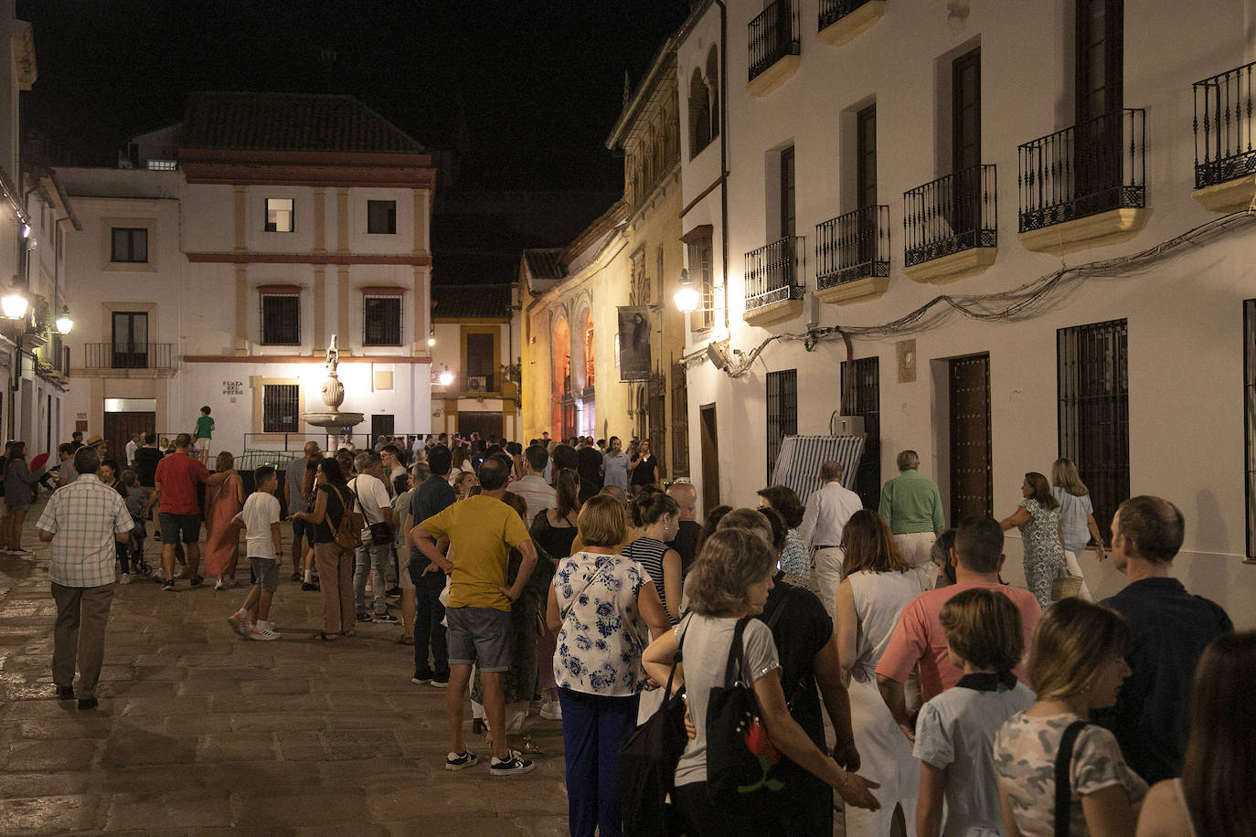 Fotos: La Noche del Patrimonio en Córdoba llena calles, monumentos y museos